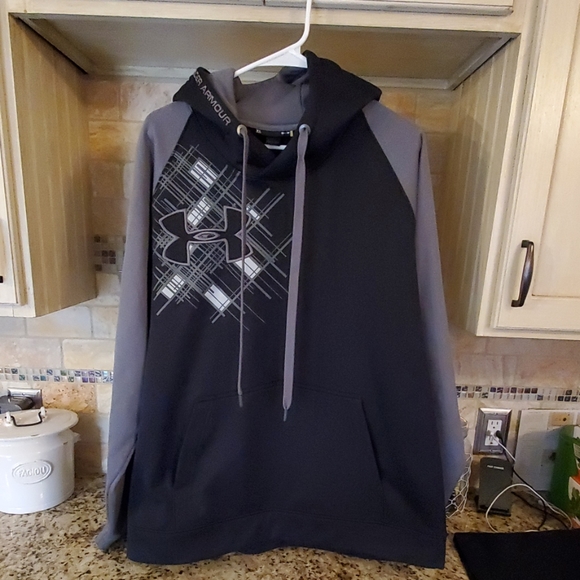 Under Armour Other - Mens Under Armour loose fit hoodie